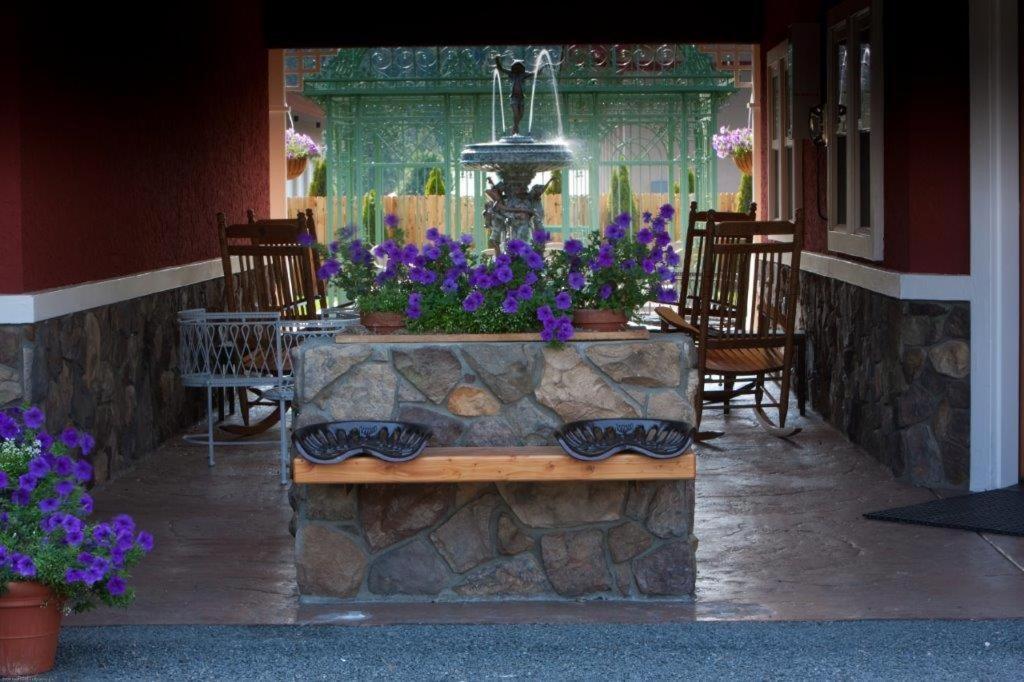Plain Beaver Valley Lodge מראה חיצוני תמונה