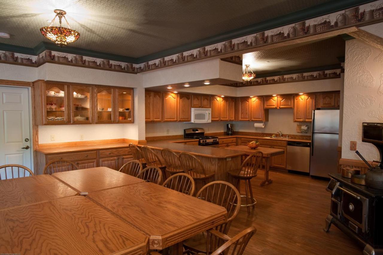 Plain Beaver Valley Lodge מראה חיצוני תמונה